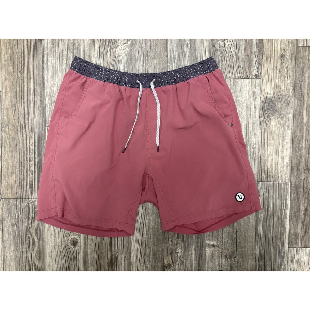 Vuori Kore Short Men XL Lined 7" Inseam Athletic Performance Gym Salmon Red V302